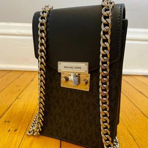 Michael Kors Rose Small Phone Crossbody Leather Bag Black Signature.